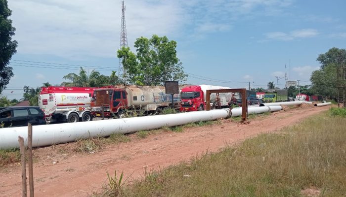 Sudah Lapuk Dimakan Usia Pipa Air