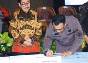 Bupati Hamartoni & Kajari Hendra Syarbaini Teken Kerja Sama Sinergitas Pengelolaan Keuangan Desa