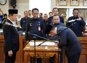 Lantik Sejumlah Pejabat, Gubernur Tekankan Profesionalitas dan Inovasi Layanan Publik
