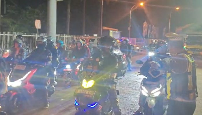Polisi Kawal Pemudik Motor dari Bakauheni Menuju Bandar Lampung