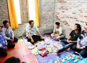 *Korban Calo Kapal Ikan Merauke, Aji Pulang dalam Luka, Bupati Egi: Jangan Mudah Percaya Janji Kerja*