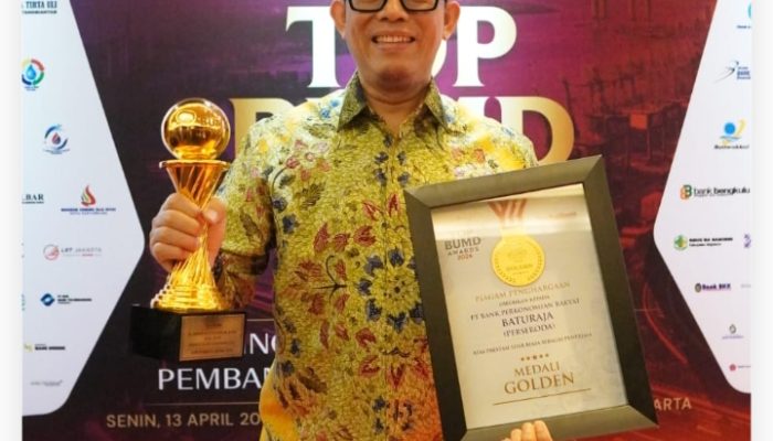 Ukir Prestasi Tingkat Nasional, Bupati OKU dan BPR Baturaja Bawa Pulang 3 Trofi TOP BUMD 2026