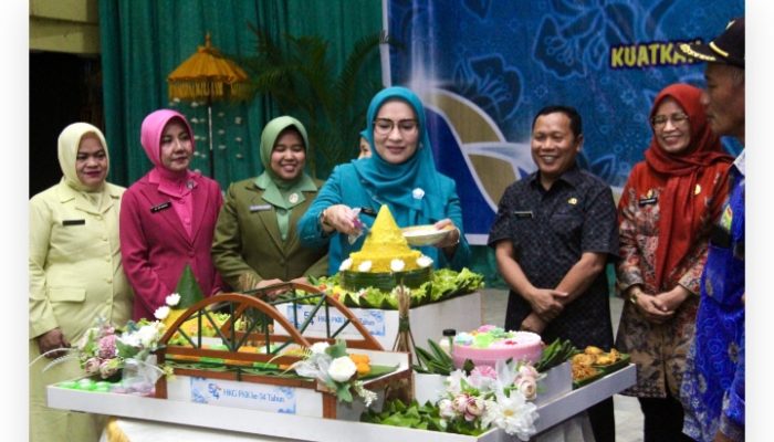 Hari Kesatuan Gerak PKK ke-54 OKU, Zwesty: Efisiensi Bukan Halangan untuk Terus Berkarya