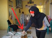 ASN Inspektorat Lampung Utara Kedapatan Mengambil Bantuan Sembako di Kelurahan, Insiden Pencekalan Wartawan Langgar UU Pers