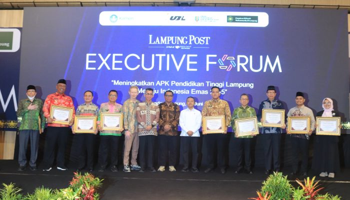 UMKO menjadi satu dari empat perguruan tinggi se-Lampung raih education award