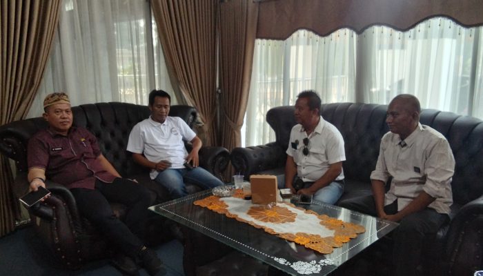 Ketua DPRD Lampung Utara Minta Eksekutif Tindak Tegas Minimarket Bandel