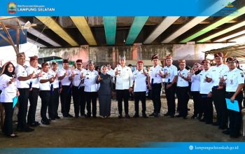 Bupati Egi Tinggalkan Aula, Pilih Bawah Flyover Natar untuk Lantik 12 Pejabat Pemerintahan